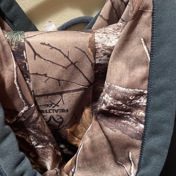 UA Storm Running hoodie - Picture 6 of 6